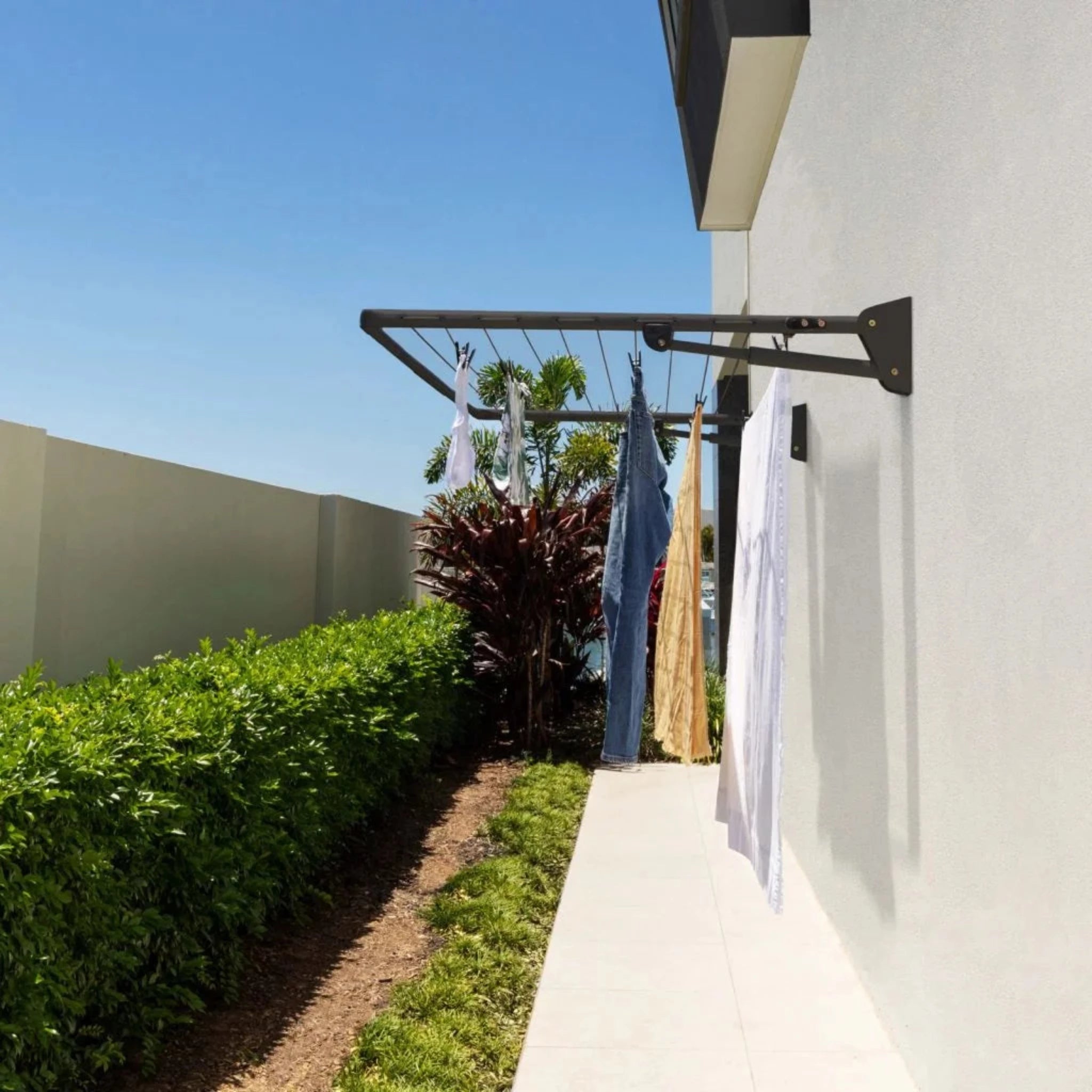Hills Folding Frame Single 26M 2.4m x 1.2m Clothesline