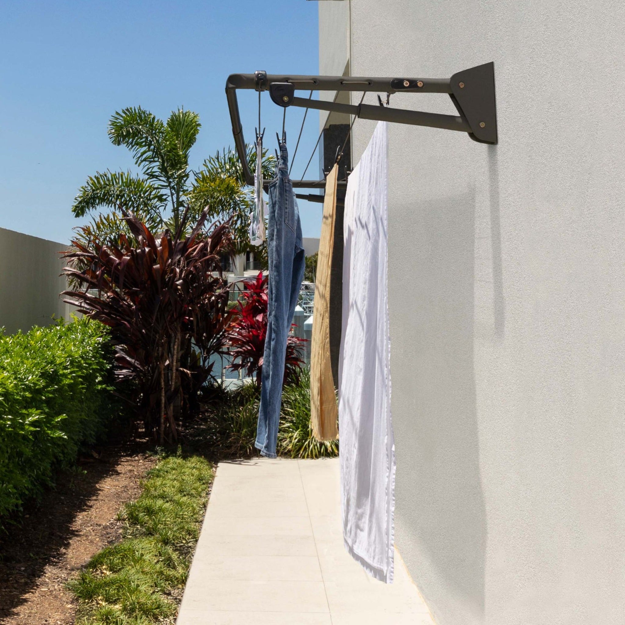 Hills Folding Frame Mini 8.4M 1.4m x 0.68m Clothesline